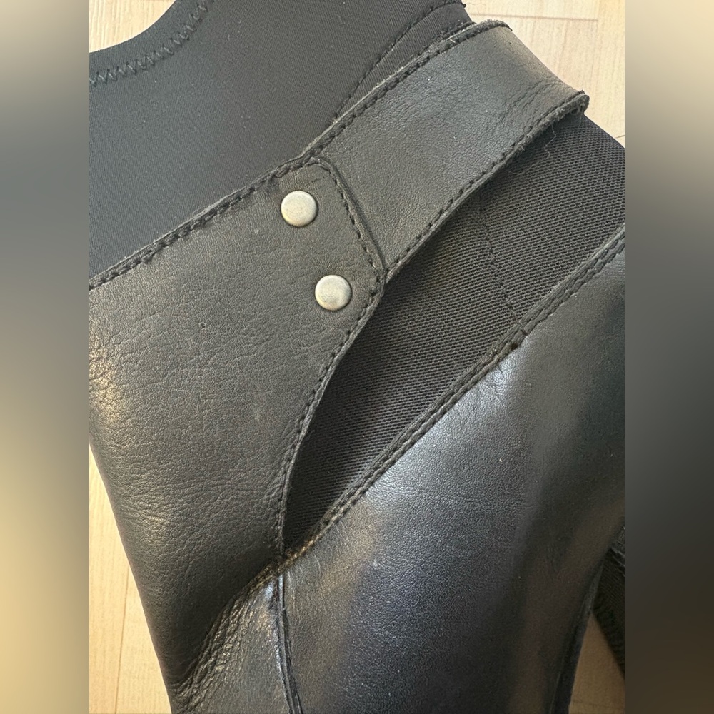 Vintage Miista Platform Boot. - Picture 5 of 10